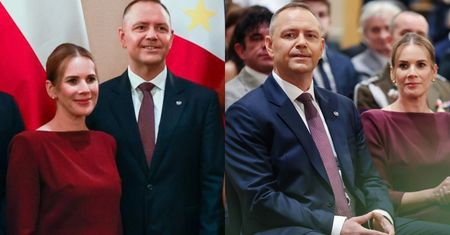 Marta Nawrocka w burgundowej kreacji BRYLUJE w Manili. Karol też założył akcent w tym kolorze (ZDJĘCIA)