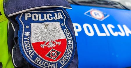 Wypadł z drogi i porzucił auto. Kara przerosła wartość pojazdu