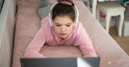 Kontrola rodzicielska w serwisie YouTube. Jak działa?
