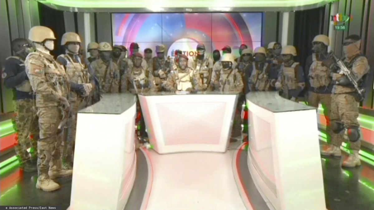Zamach stanu w Burkina Faso. Członkowie krajowej armii przejęli kontrolę nad telewizją państwową 30 września 2022 r. 
