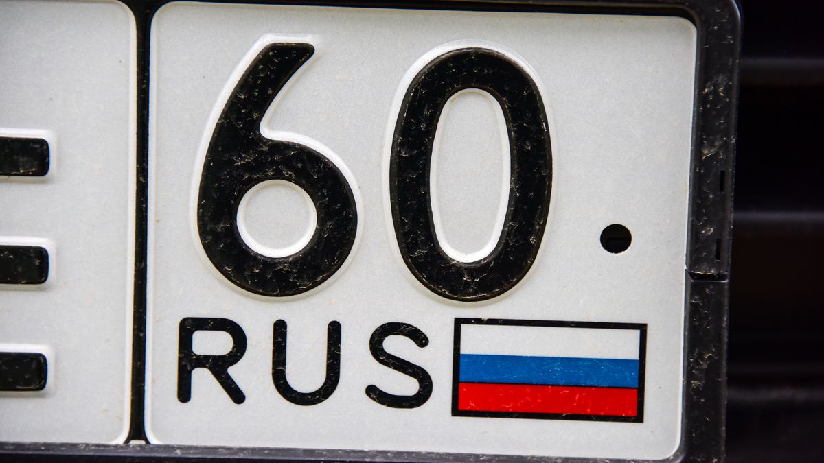 Posiadacze rosyjskich tablic rejestracyjnych będę płacić kary w Estonii wysokości 400 euro