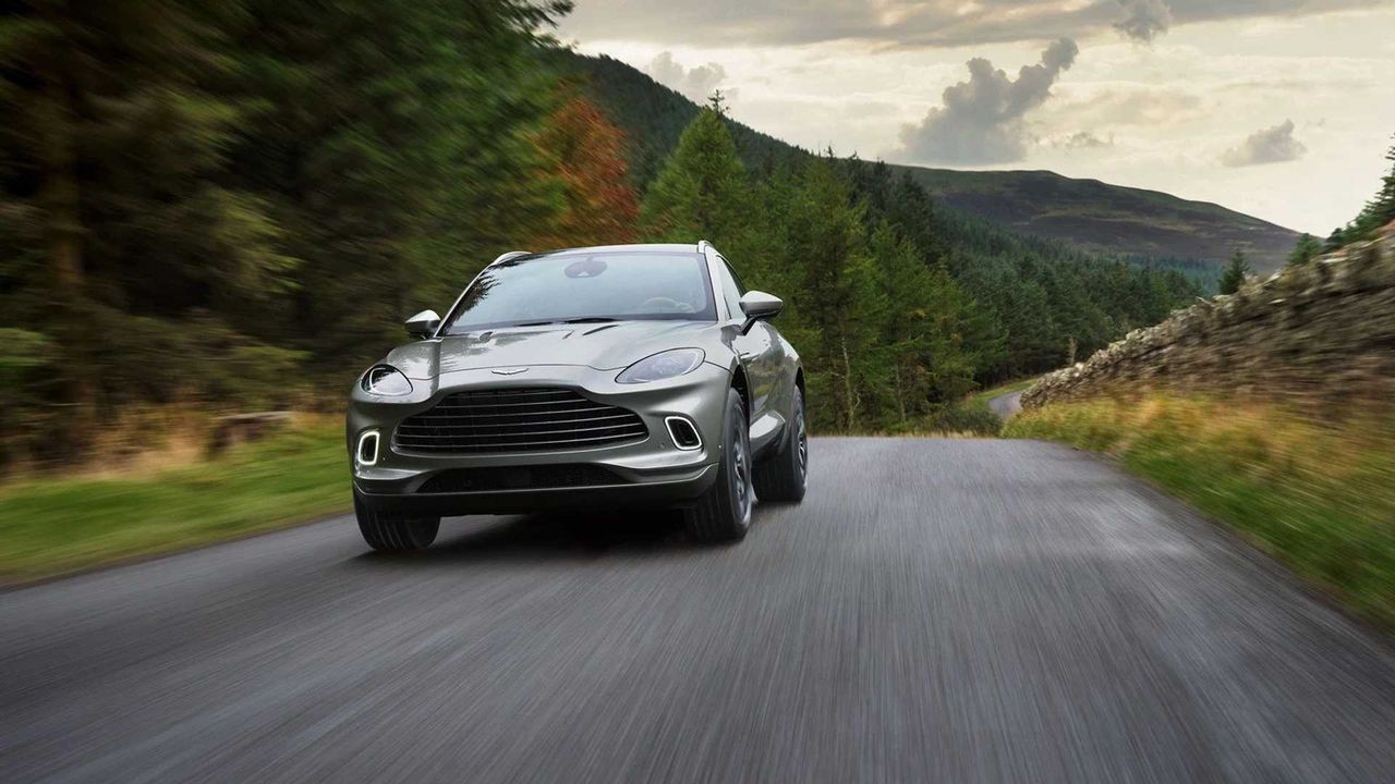 Aston Martin DBX Straight Six (2022)