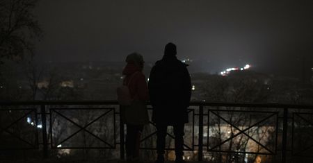 Zima w Ukrainie bez prądu? Przerwy po kilkanaście godzin dziennie