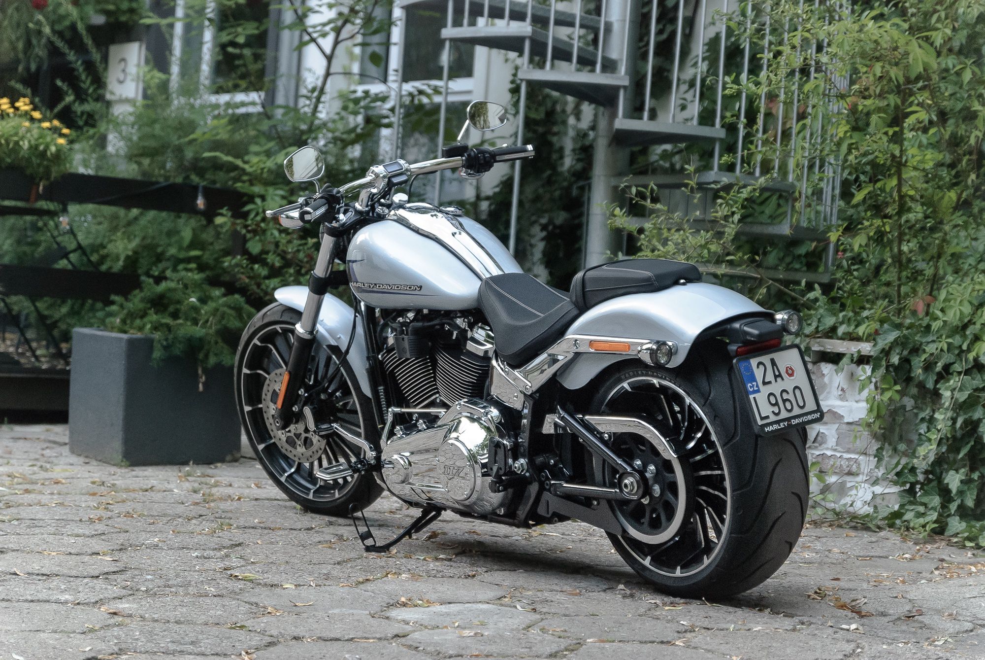 Harley-Davidson Breakout