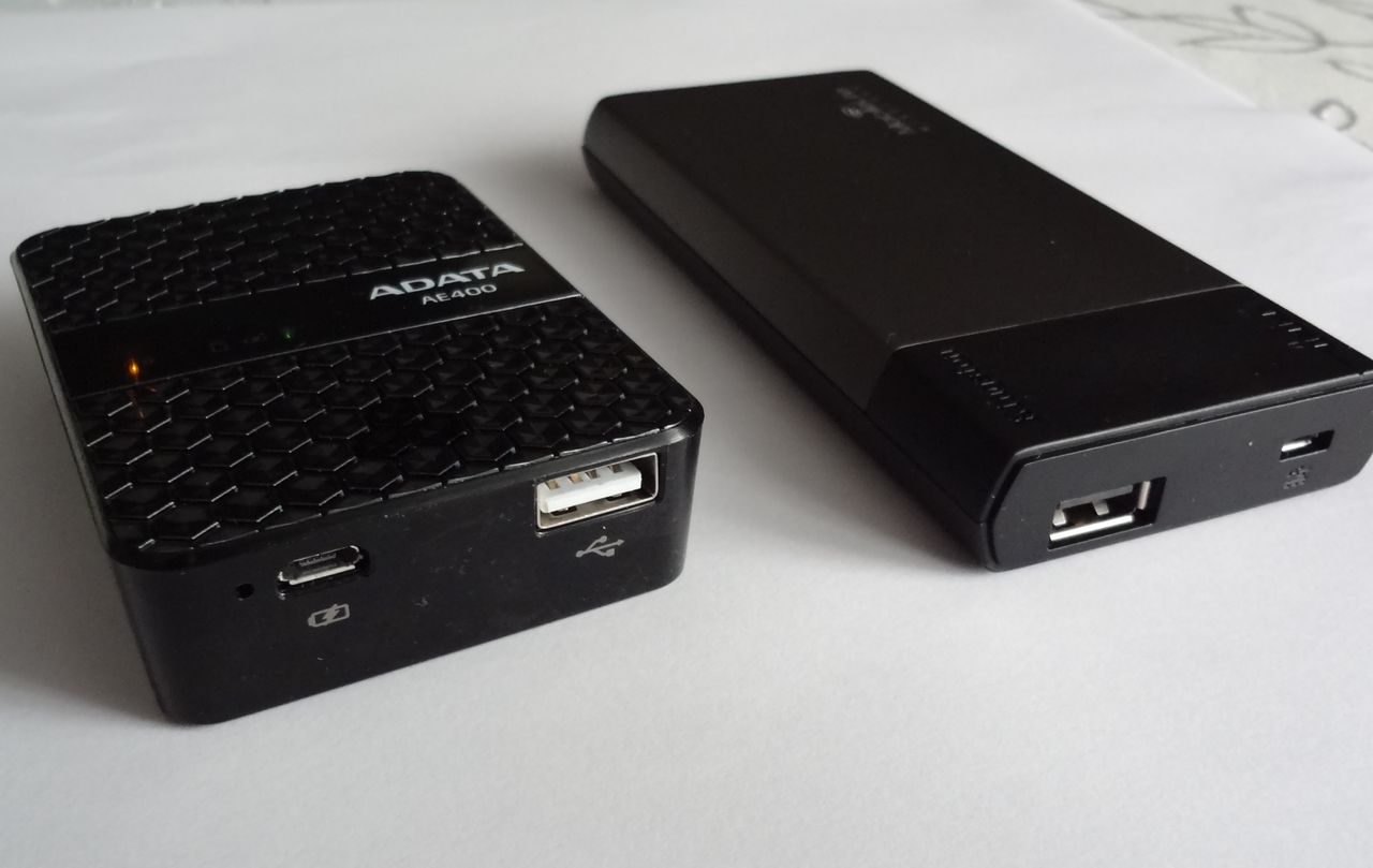 Kingston MobileLite Wireless i Adata DashDrive AE400