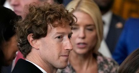 Zuckerberg po cichu powiększa swój hawajski dom. W tle spór o pochówki