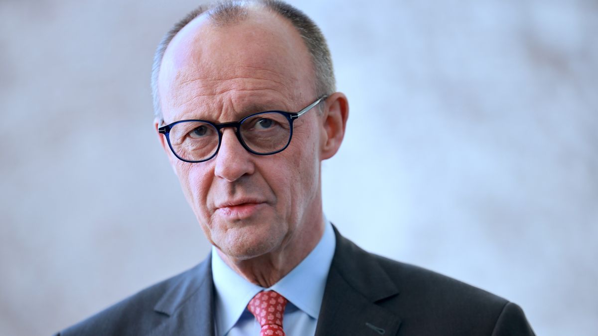 German Chancellor Friedrich Merz attends a joint statement before talks with European Parliament President Metsola (not pictured) at the Chancellery in Berlin, Germany, 17 March 2026. The discussions will focus on current European policy issues, including competitiveness and strengthening the internal European market, reducing bureaucracy, and trade policy. Geopolitical issues will also be addressed. EPA/HANNIBAL HANSCHKE Dostawca: PAP/EPA.