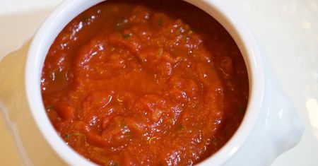 Najlepszy sos do makaronu. Robi się w 15 minut, a smakuje jak z włoskiej restauracji
