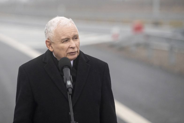 Kaczyński dostał nagrodę. Za zasługi w zakresie obronności kraju