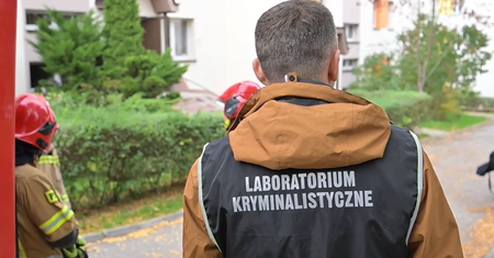 Cztery ciała w mieszkaniu w Kielcach. Policja i prokurator na miejscu