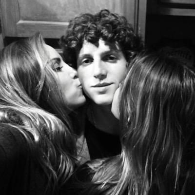 Dante jest aktywny na twitterze. To jego zdjęcie profilowe