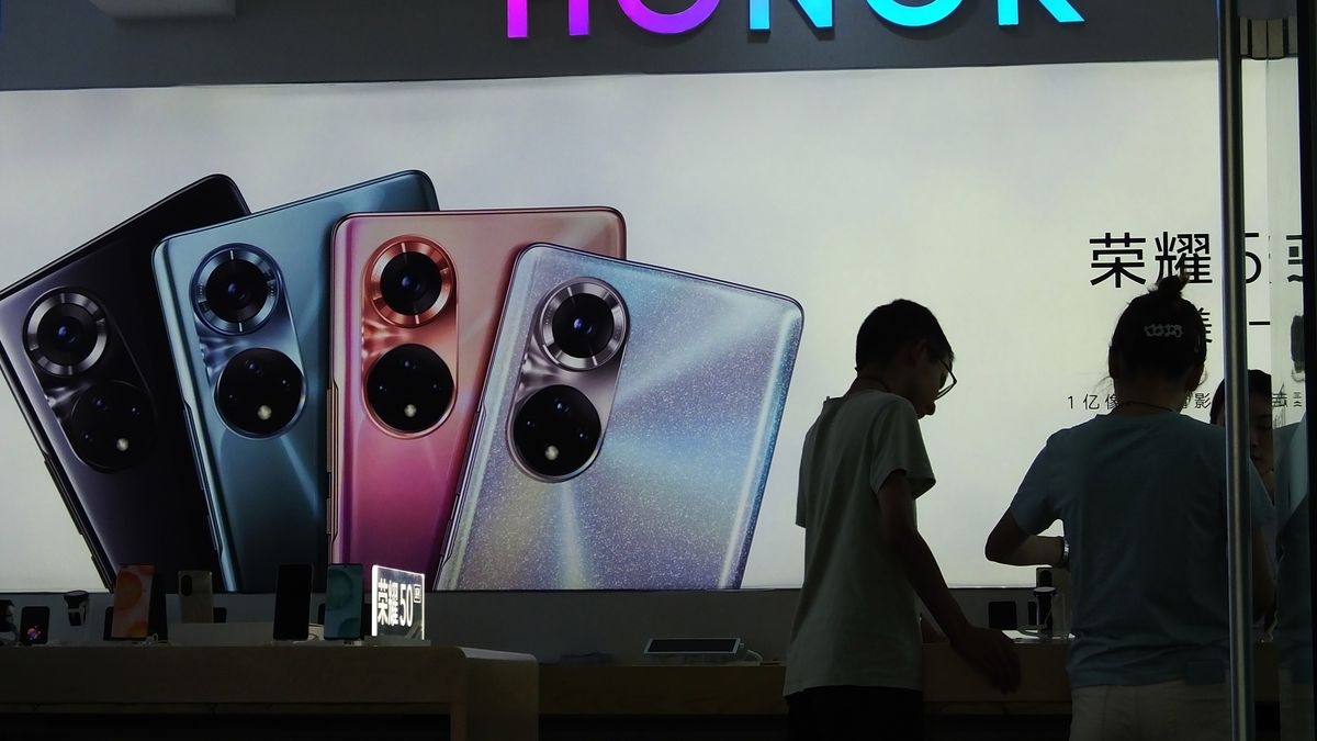 Honor podzieli los Huaweia? Amerykanie chcą sankcji 1