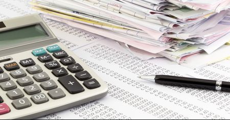 CBA zatrzymało osiem osób. Śledczy mówią o fikcyjnych fakturach i blisko 36 mln zł strat dla państwa