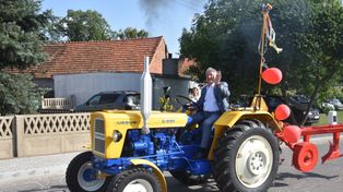 Konarzyce: Święto Plonów. Przejechał tradycyjny korowód