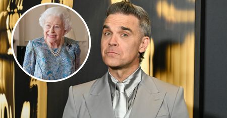 Robbie Williams stracił miliony dolarów. Co ma z tym wspólnego Elżbieta II?
