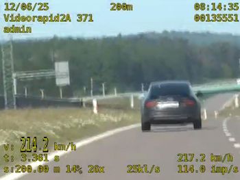 Kierowca audi pędził ekspresówką ponad 200 na godzinę. Został namierzony przez SPEED
