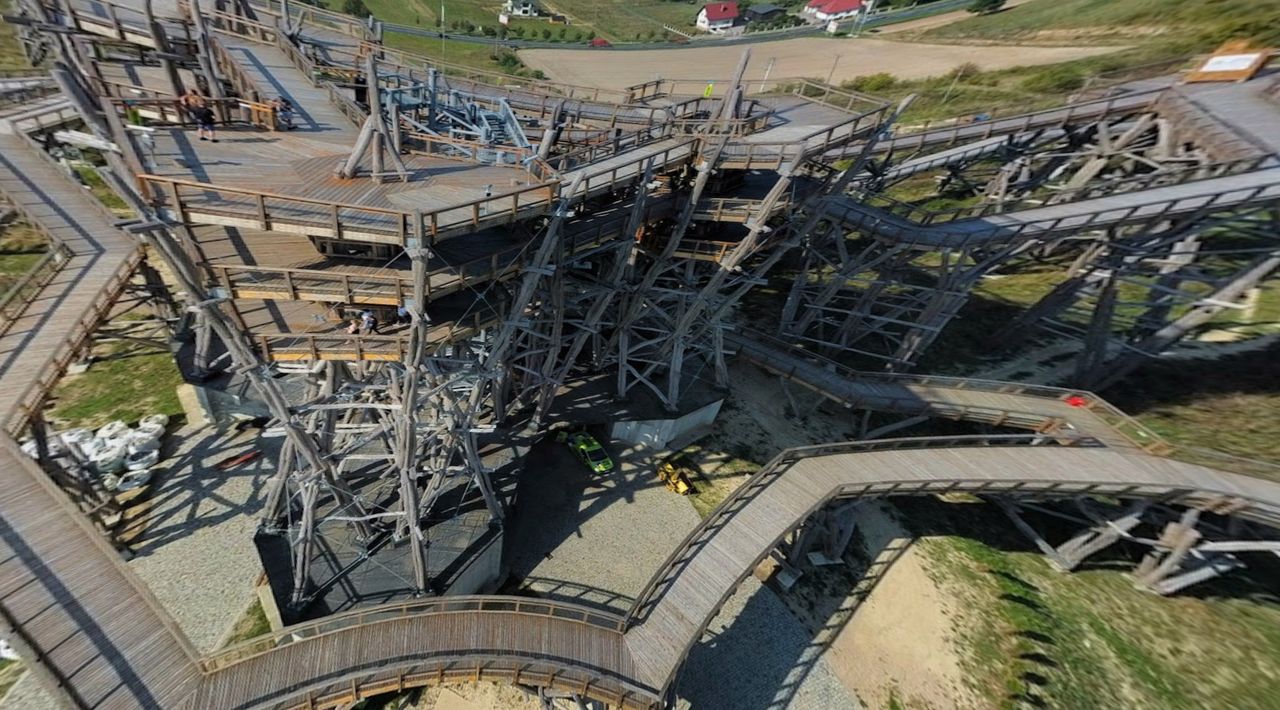 Jedyna taka wieża widokowa na Warmii i Mazurach. Można wybrać się na spacer w chmurach