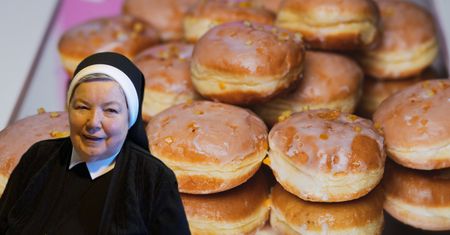 Odrywane pączki siostry Anastazji. Szybszych nie ma, a podstawą jest zaskakujący składnik