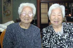 Japonia. Najstarsze bliźniaczki na świecie mają 107 lat