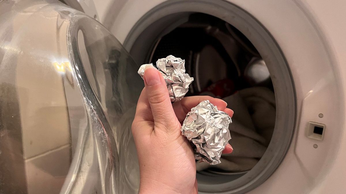 Pranie z folią aluminiową pozwala sporo zaoszczędzić. 