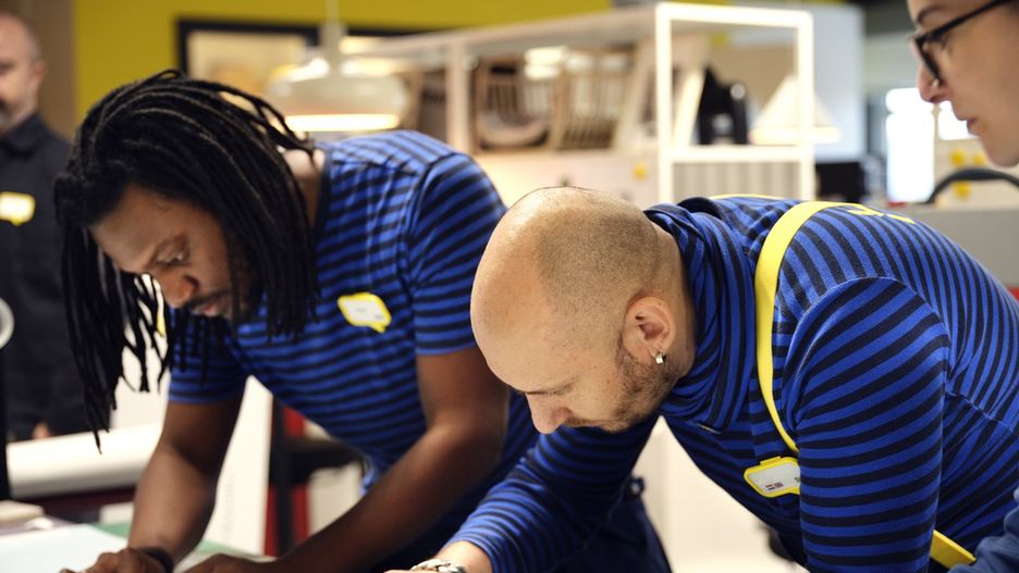 ikea, uchodźcy