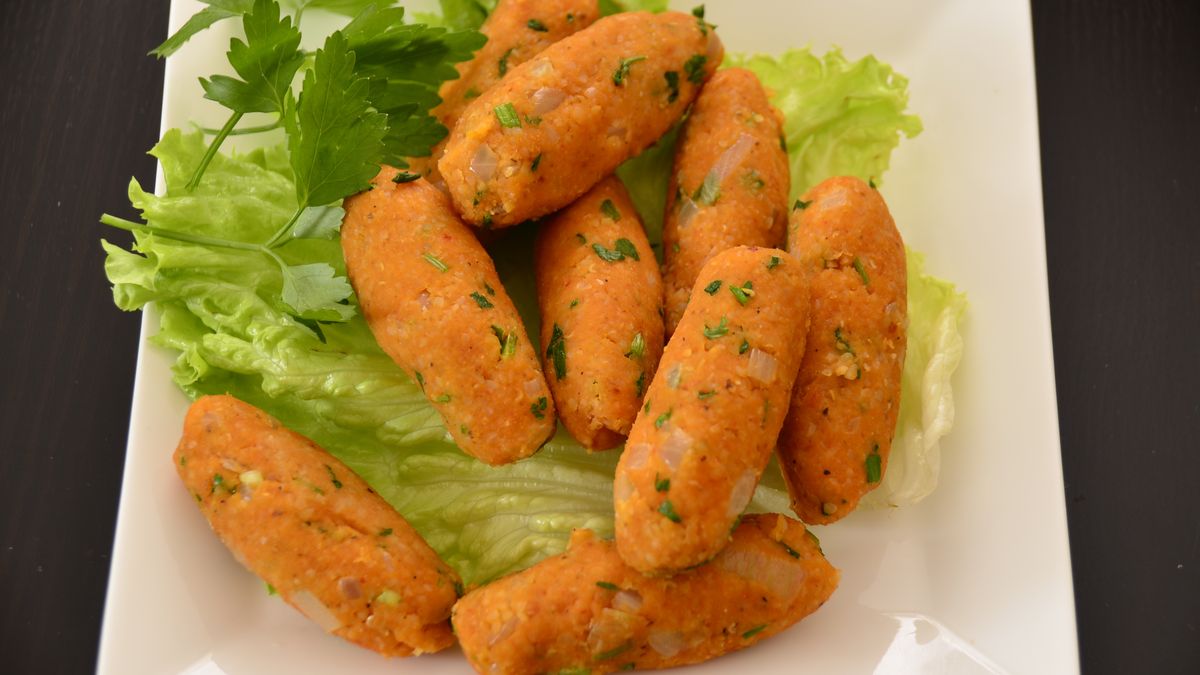 Mercimek köftesi to tureckie klopsiki z kaszy
