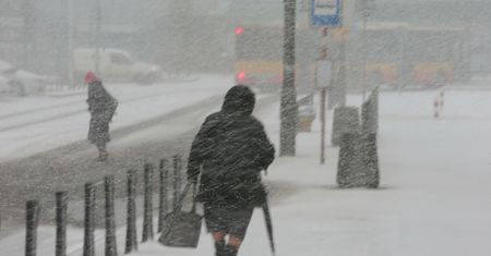 Siarczysty mróz i "ekstremalne zjawiska pogodowe". Synoptyk ostrzega