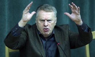 Żyrinowski obrzucony w Kijowie kwaszoną kapustą