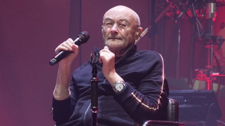 Phil Collins ma kłopoty z poruszaniem się. "Jest znacznie bardziej UNIERUCHOMIONY niż kiedykolwiek"
