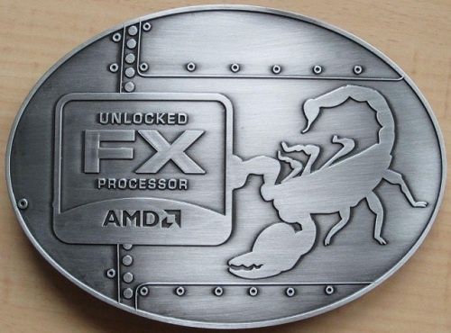 medalik z logiem procesor&oacute;w AMD FX i platformy Scorpius