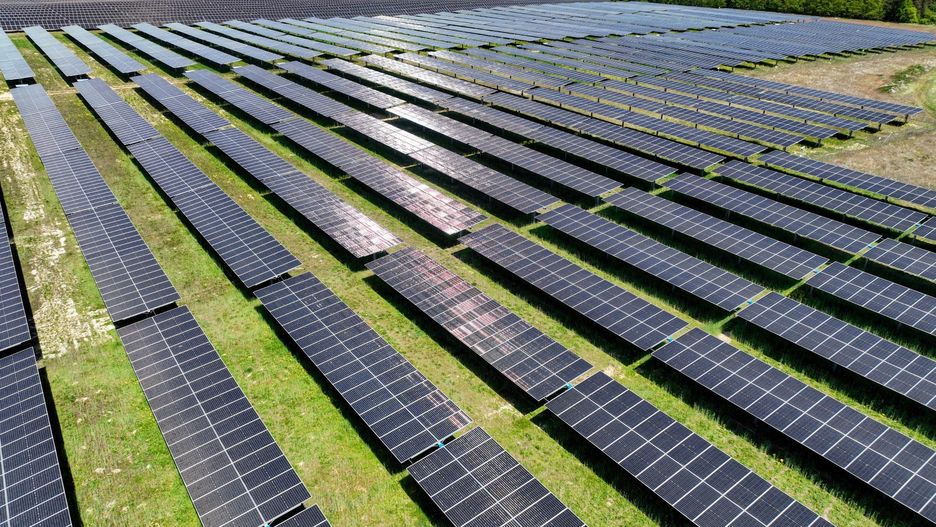 Jedna z największych farm fotowoltaicznych w Wielkopolsce ruszyła pod Poznaniem