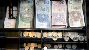 Zbierał porzucone paragony po zakupach. Straty to prawie 13 tys. zł