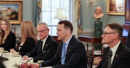 Magierowski chce prawie miliona zł "rekompensaty". MSZ odmawia, dyplomaci zszokowani