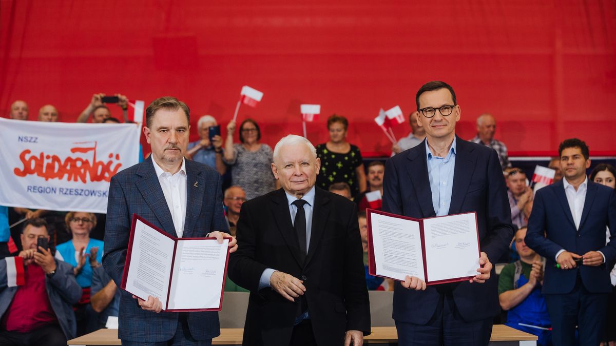 Dzisiaj w Hucie Stalowa Wola podpisano porozumienie między "Solidarnością" a rządem 