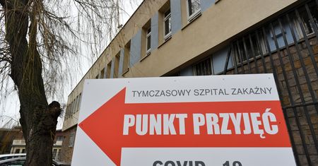 Koronawirus. Nowy raport MZ. Ponad 300 ofiar COVID-19
