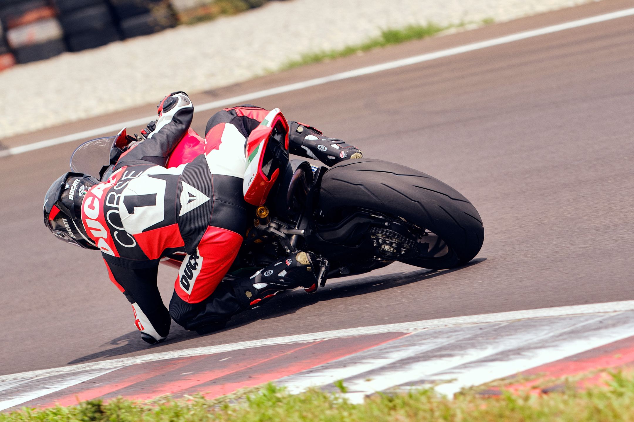 Ducati Panigale V2 Bayliss 1st Championship 20th Anniversary