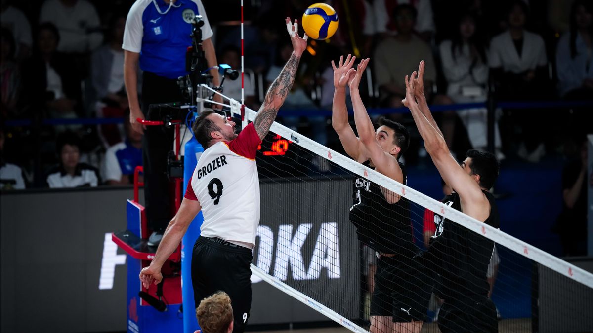 Zdjęcie okładkowe artykułu: Materiały prasowe / FIVB / Na zdjęciu: Georg Grozer w ataku podczas meczu Turcja - Niemcy w Lidze Narodów