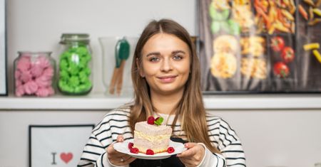 Moja ciocia z Poznania robi ciasto brzdąc na każdą okazję. Goście są nim zachwyceni