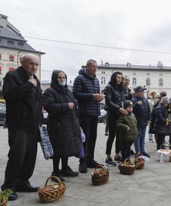 Bestialstwo Rosjan. Przygotowują makabryczne "pisanki"