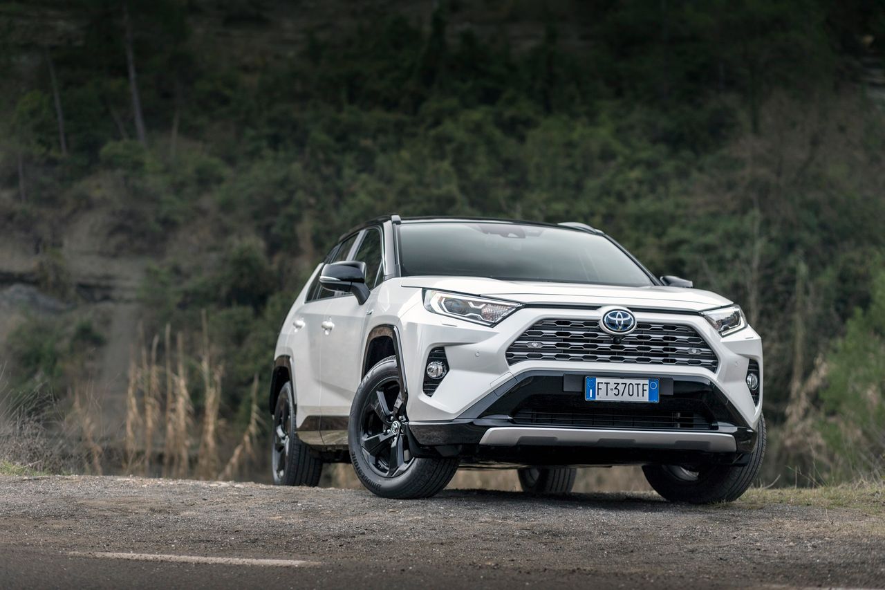 Toyota RAV4 I-AWD Hybrid (2019) (fot. Mateusz Żuchowski)