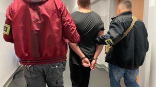 Opole: Pojechał kraść samochód kradzionym rowerem. 19-latek zatrzymany przez policję