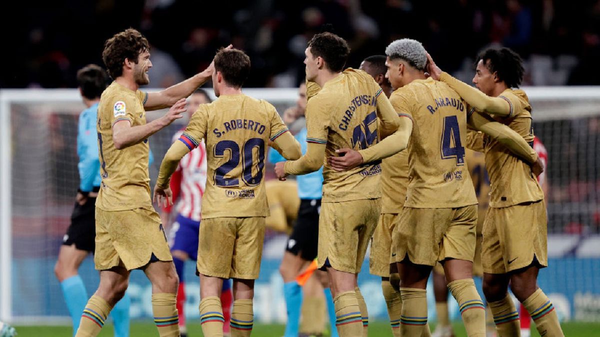 Zdjęcie okładkowe artykułu: Getty Images / David S. Bustamante/Soccrates / Na zdjęciu: piłkarze FC Barcelona