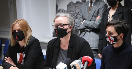 Strajk Kobiet. Dominik Tarczyński ostro. "To są hunowie"