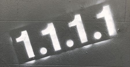 Serwer DNS 1.1.1.1 - przeglądaj Internet szybko i bezpiecznie [AKT.]