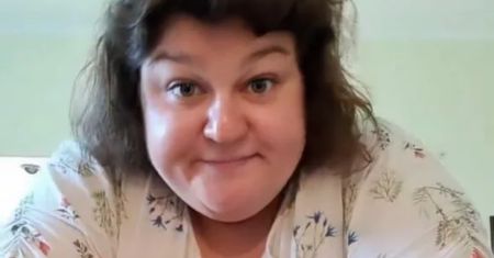 Ciężarna Dominika Gwit piecze ciasto. Internauci zauważyli błędy