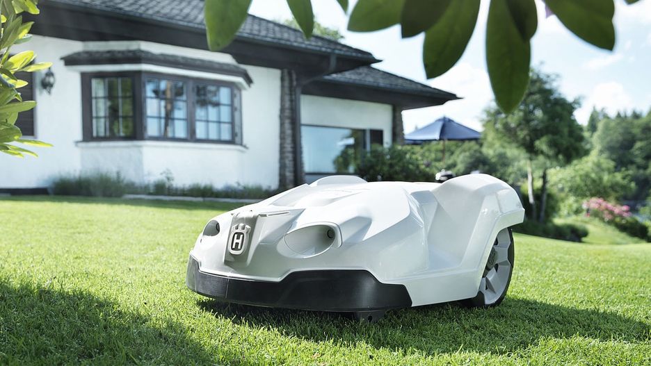 Robot koszący uprzyjemni prace w ogrodzie