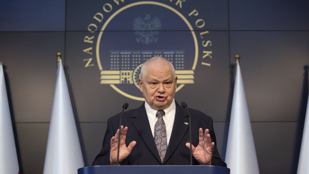 06.05.2022. Warszawa. Konferencja prasowa prezesa Narodowego Banku Polskiego po posiedzeniu Rady Polityki Pienieznej.  n/z Adam Glapinski