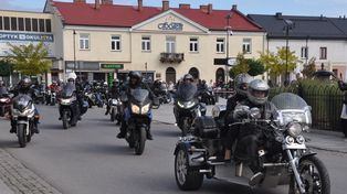 Końskie: Czarna Flota i przyjaciele zakończyli sezon. Na rynku mogliśmy podziwiać blisko 200 motocykli. Zobacz zdjęcia