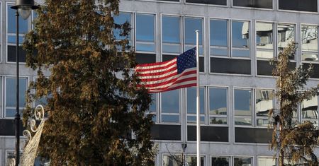 Kontrowersyjny komunikat ambasady USA. Dotyczy profili w mediach społecznościowych