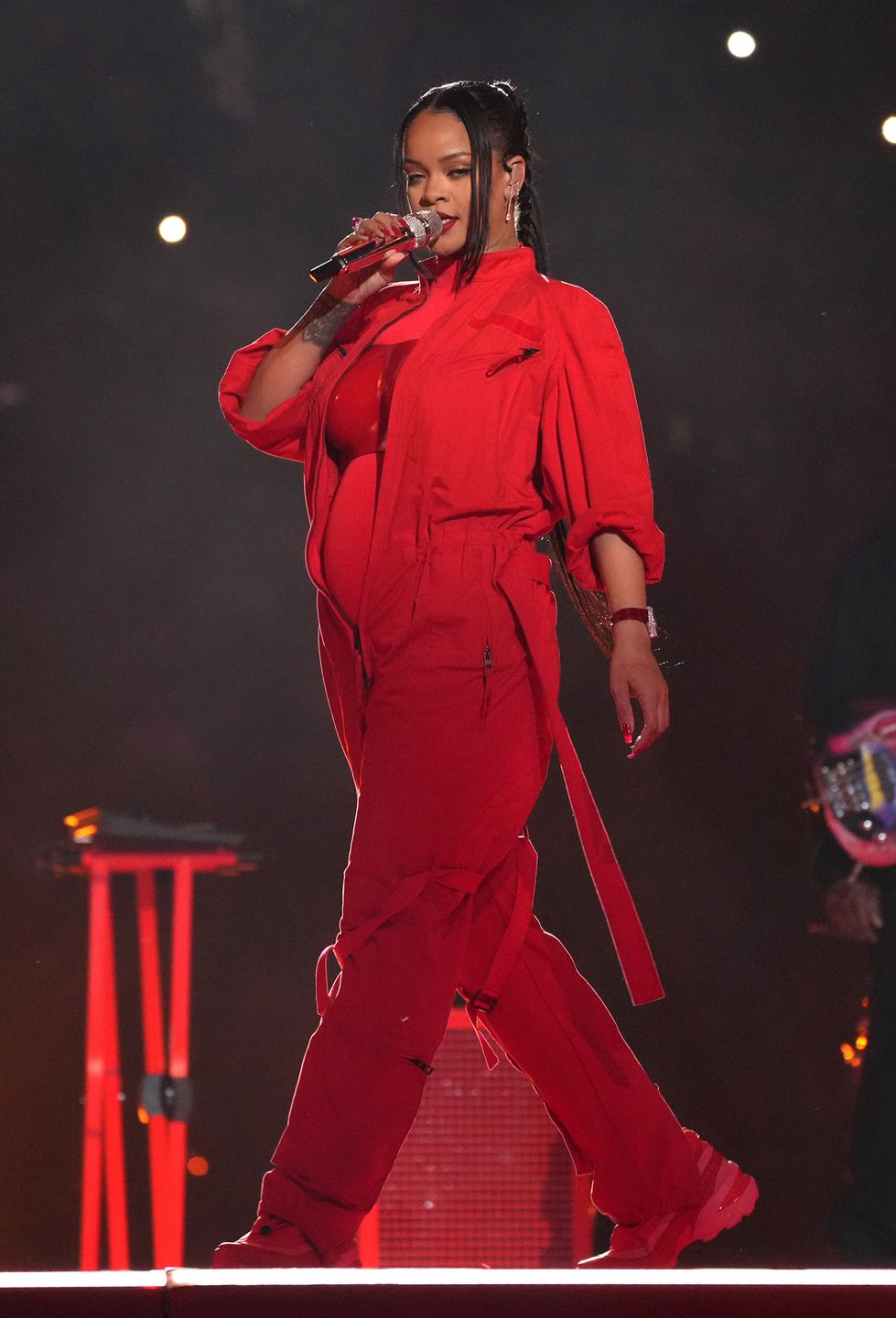 Rihanna wystąpiła podczas finału Super Bowl. Potwierdziła też, że spodziewa się drugiego dziecka